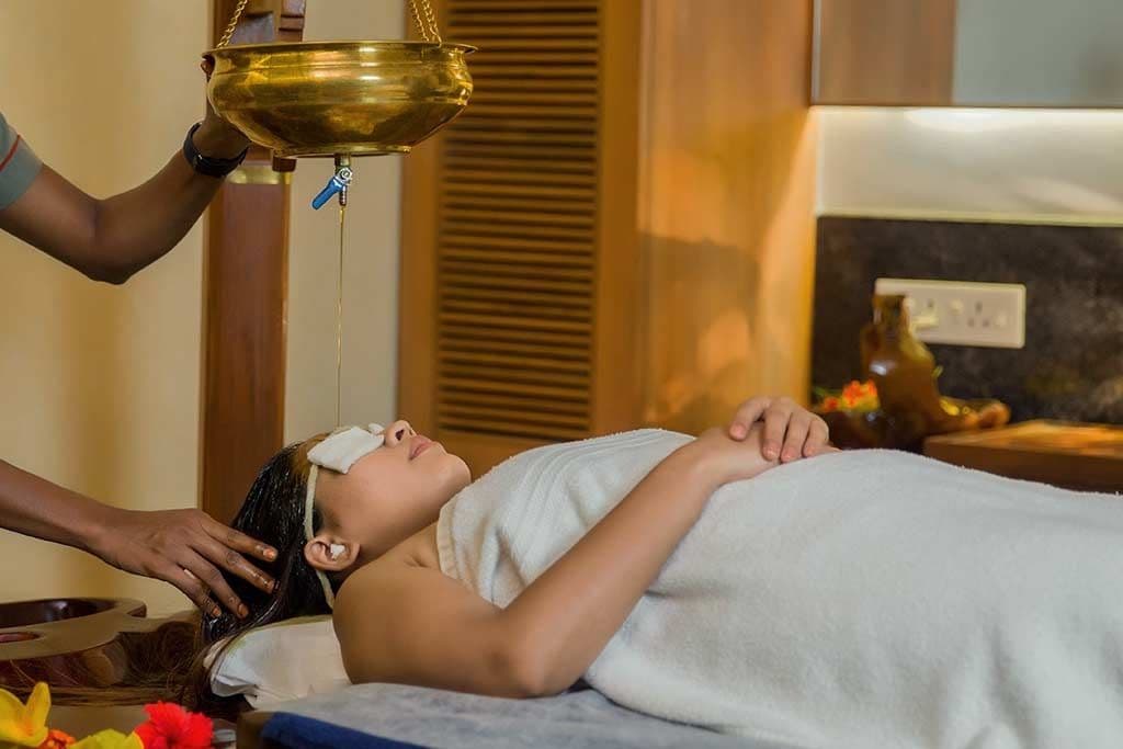 Shirodhara Explained: Why This "Third Eye" Oil Treatment is Sri Lanka’s Most Famous Therapy