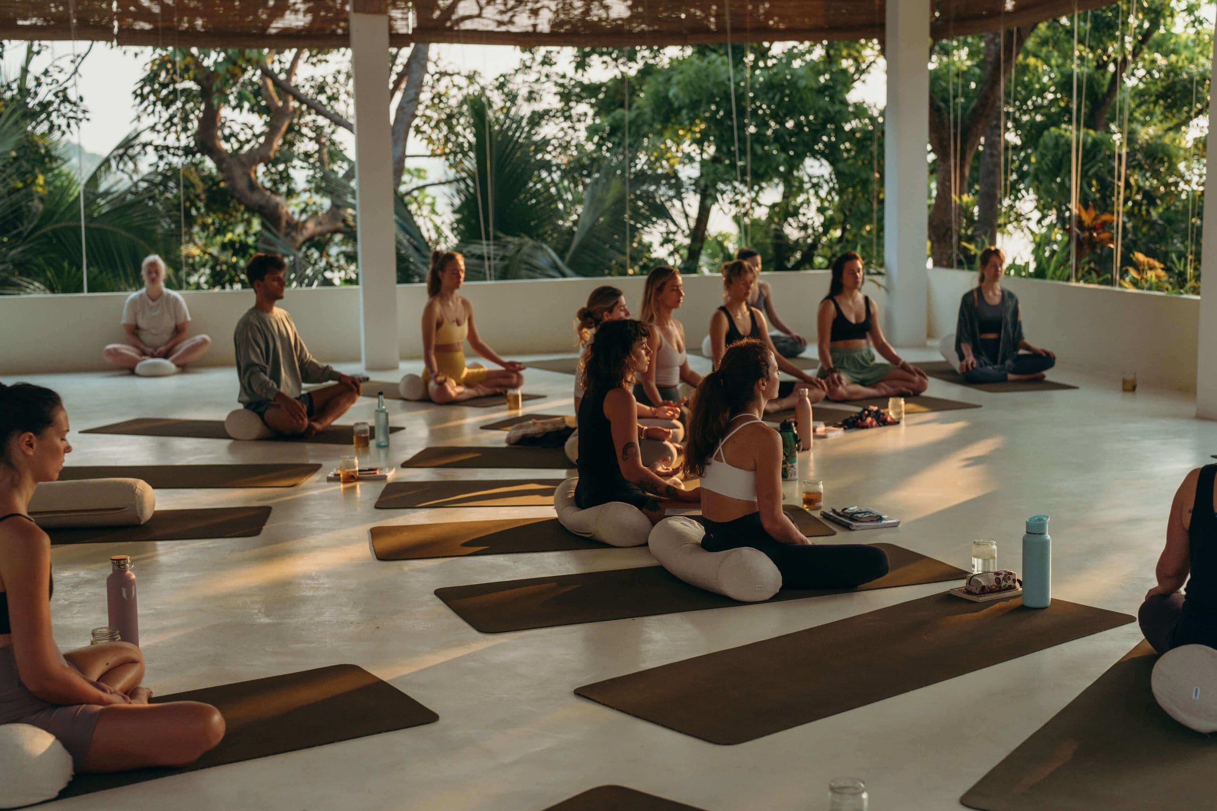 Sri Lanka’s Healing Heart: The Ultimate Ayurvedic Yoga Retreat